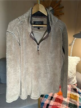 True Grit Men’s Beige Sherpa Half Zip-Up Pullover